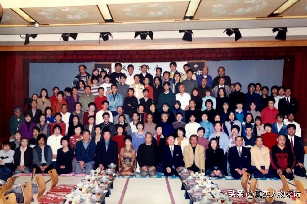 我19岁到日本，裸婚娶日本媳妇，在外面男浴室遇到女人，吓一激灵