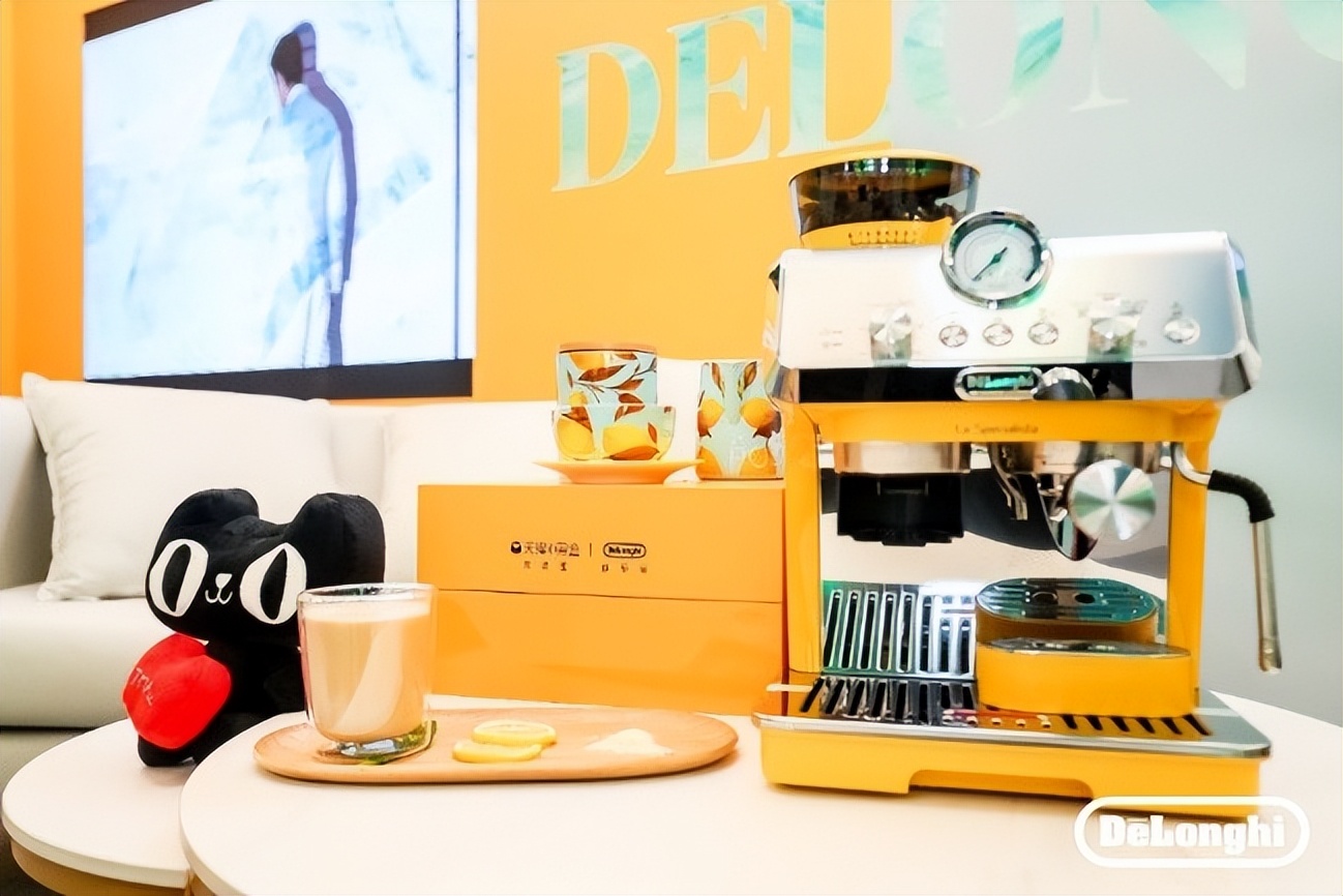 德龙x东一美术馆|邂逅德龙艺术之旅，把意大利宝藏色带回家