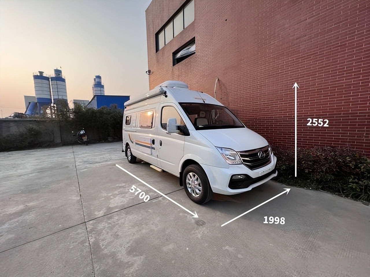 卫航v570房车价目表,卫航v570房车纵床