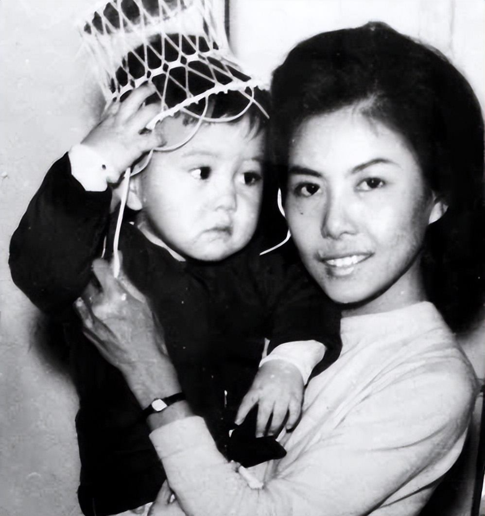 黄秋生是一个怎么样的人,黄秋生是一个怎样的人