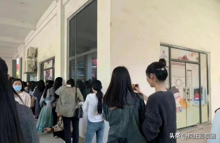 拿子女捞金，关系户泛滥成灾，娱乐圈“世袭制”的乱象该结束了