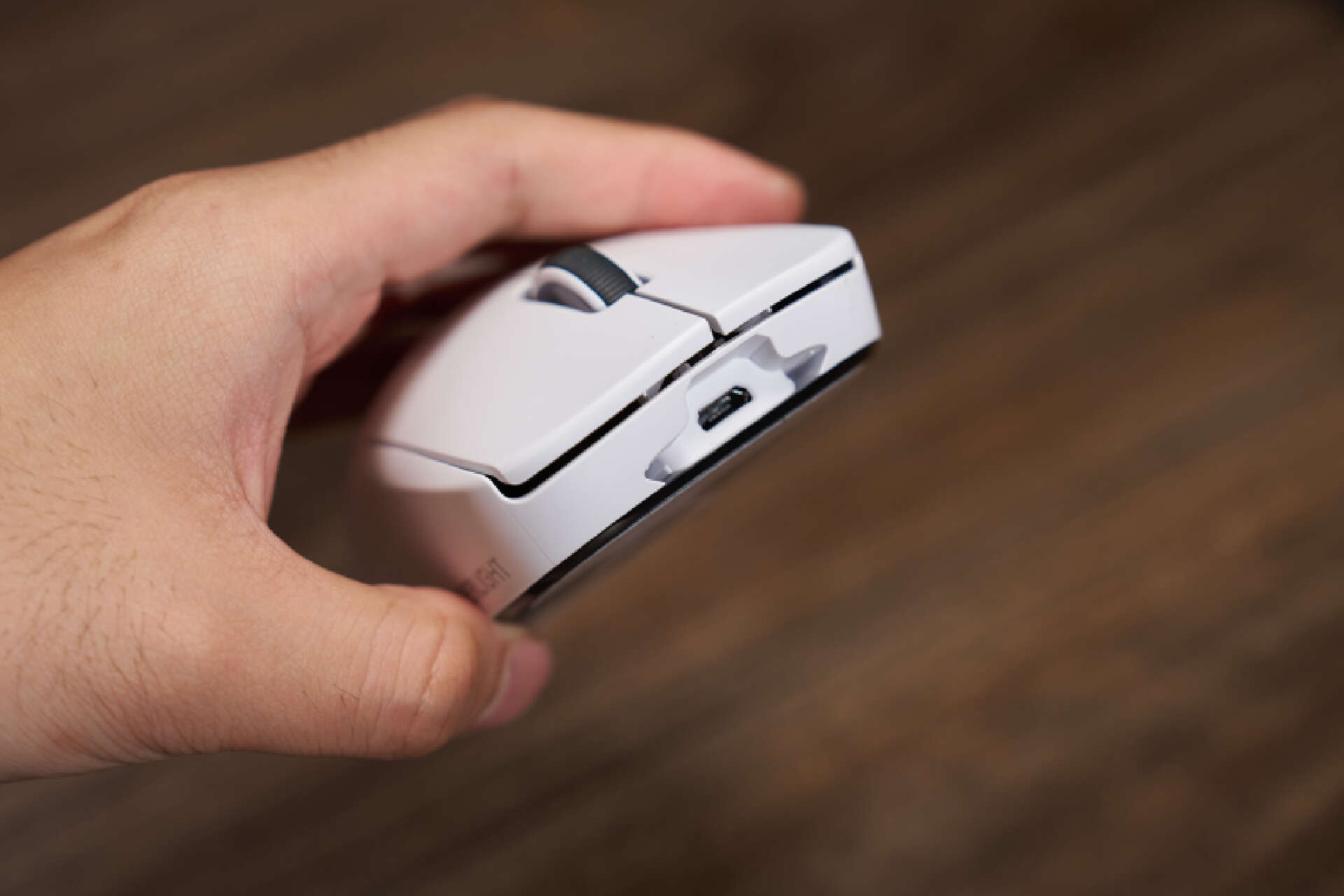 便宜鼠标和电竞鼠标外观对比,精选五款无线鼠标百元性价比之选