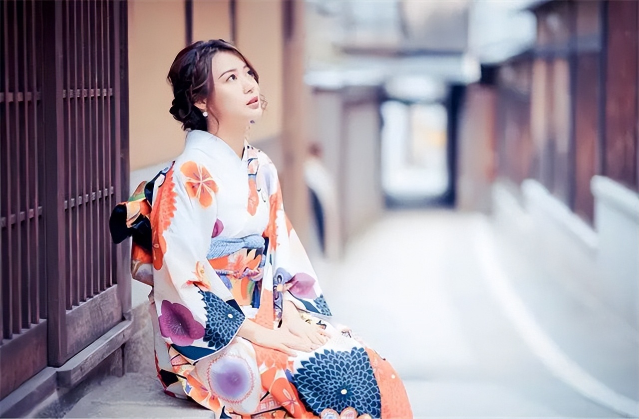 天啦！日本女人原来都过的很快乐！我还一直想去拯救她们呢