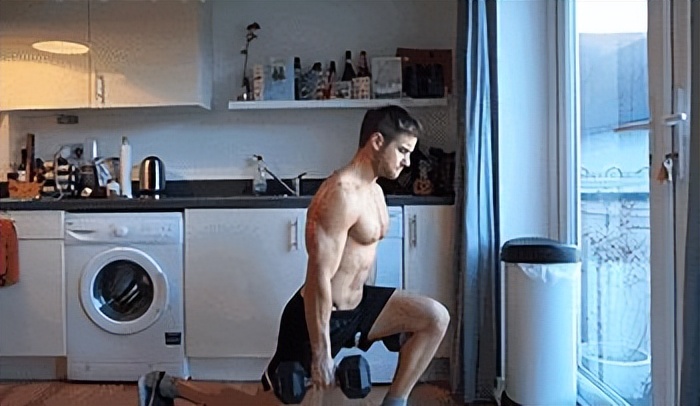 只需一个混合动作锻炼全身肌肉,只有一组哑铃怎样锻炼腹肌