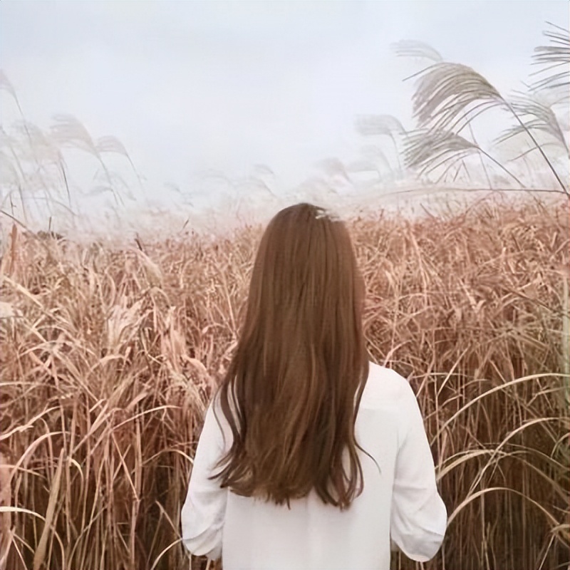 一定要化妆的个性签名,化妆美甲师个性签名