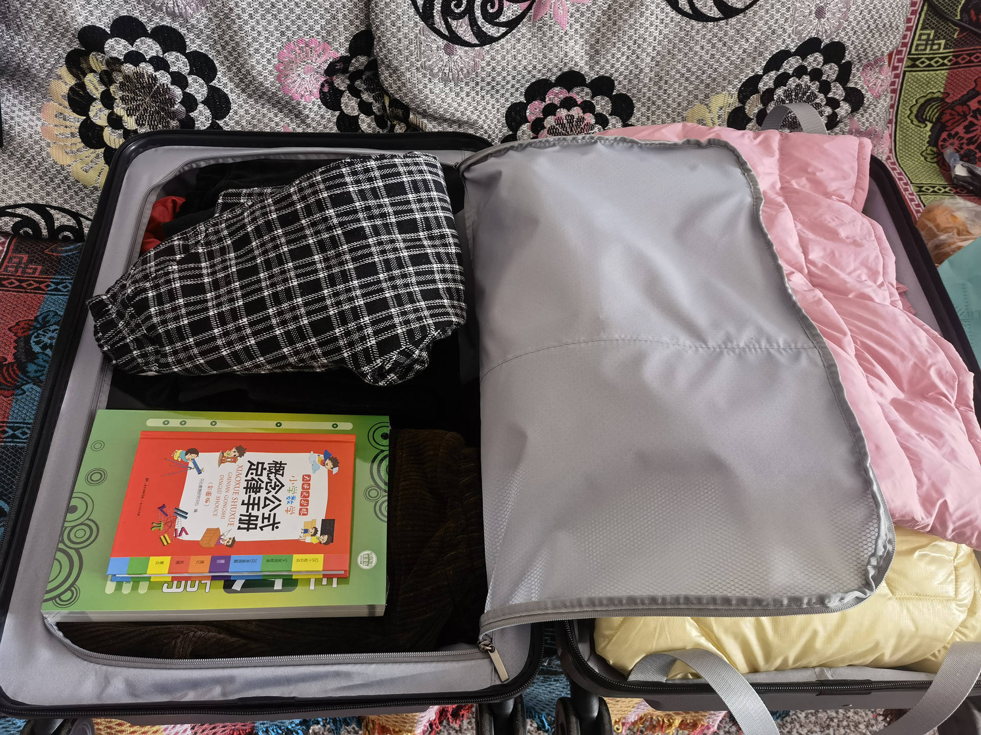 小米自动旅行箱价格,小米商务旅行箱轮子