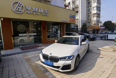 24小时租车服务,亨利租车