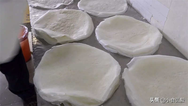 台湾小伙大陆卖小吃,台湾小伙摆摊卖菜饼