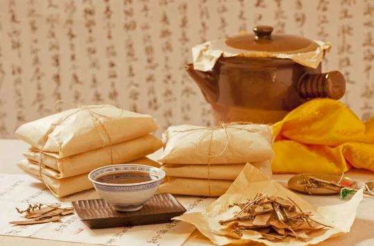 人流后气血不足的调理方剂,人流后气血虚用高丽参炖鸡可以吗