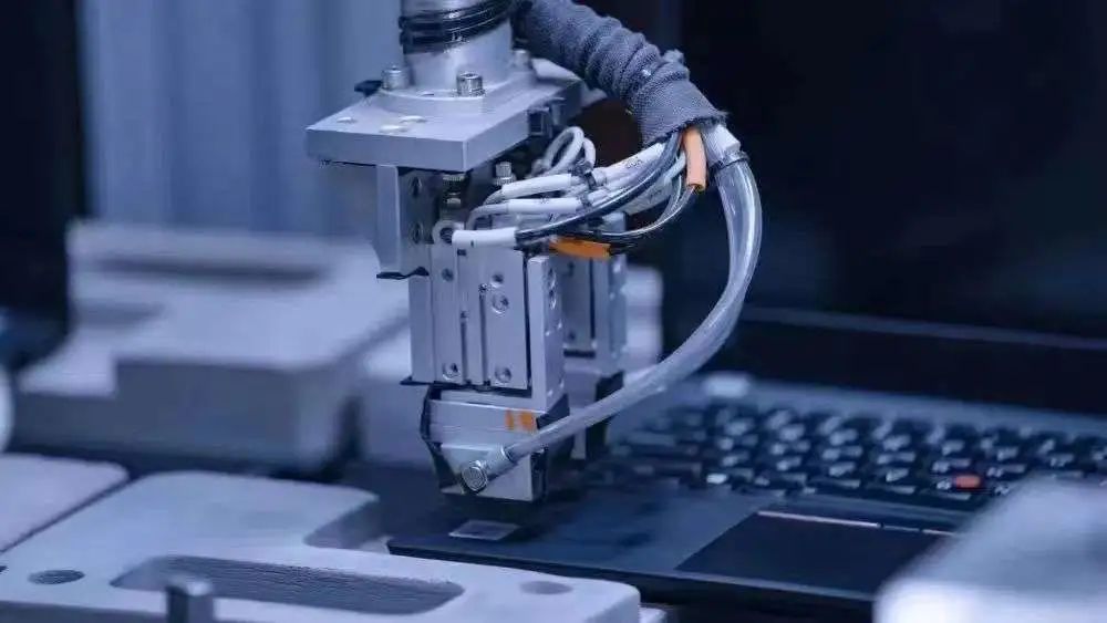 联想官方标配和官方定制,联想官方标配和旗舰定制