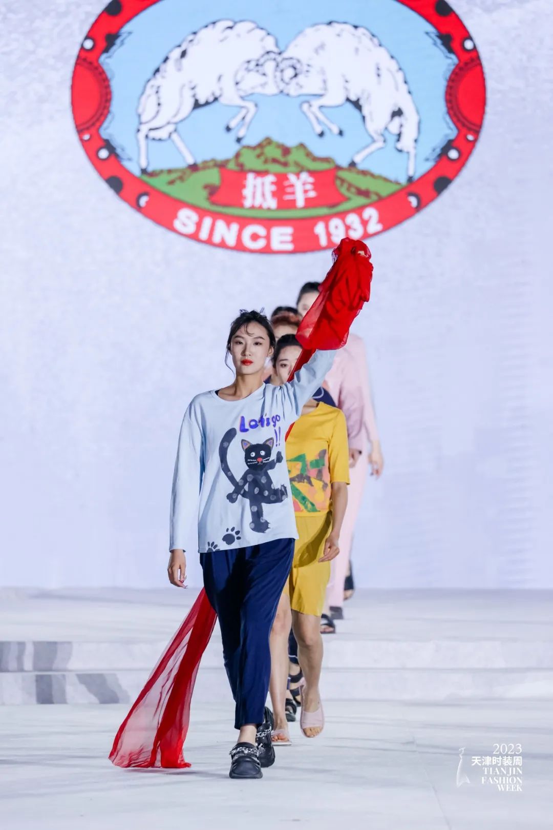 天津皮尔卡丹时装周,同心筑梦新征程天津