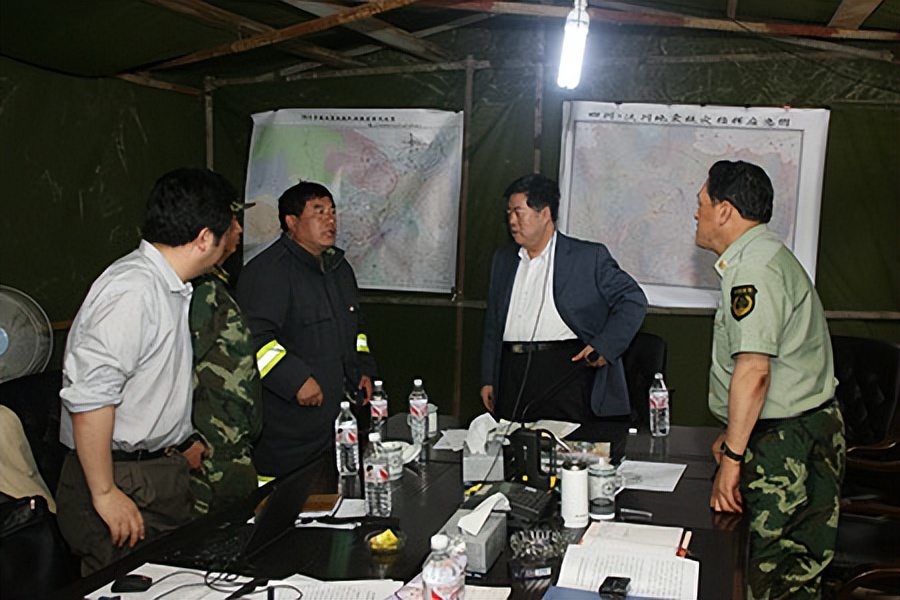 从乡镇*党**委副书记到副国级，他靠什么实现人生逆袭？