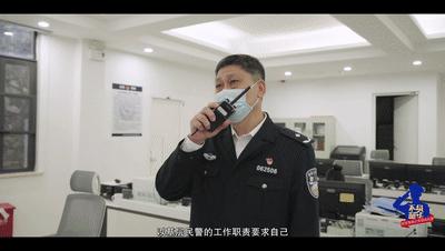 4米高的河岸说跳就跳，只为了......