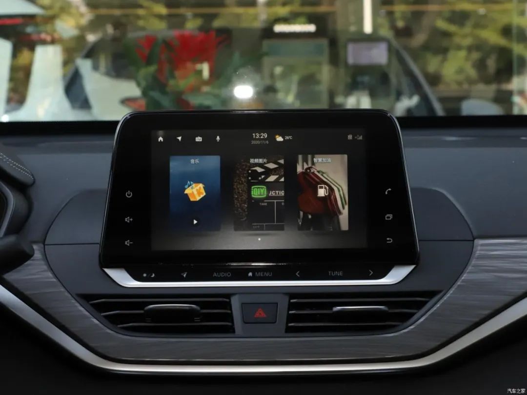 天籁的十大优缺点,移动中的大沙发