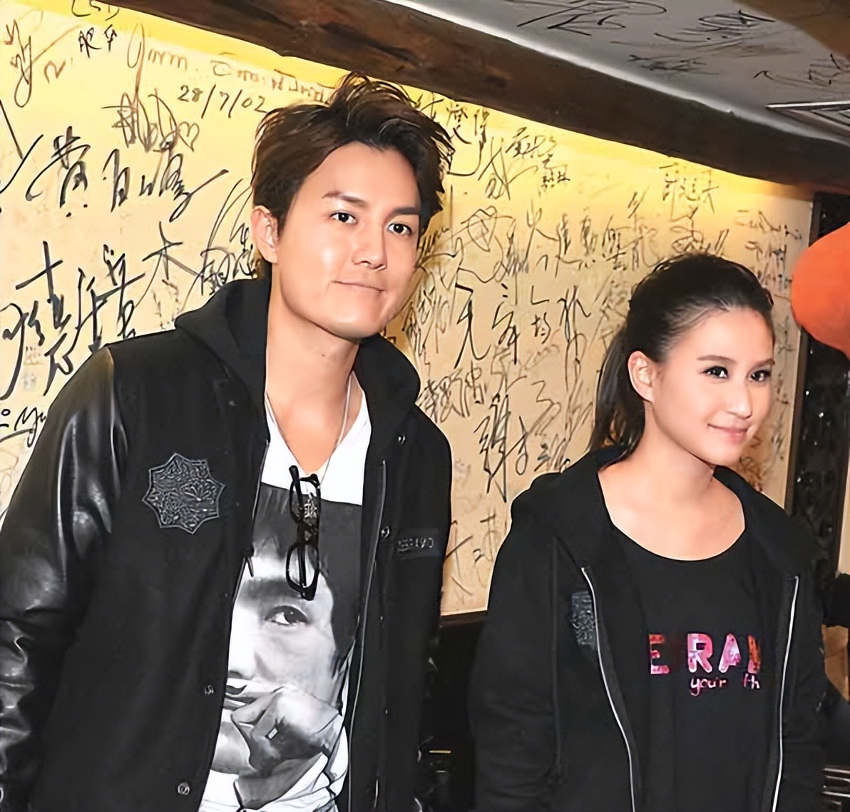 窦骁送何超莲的婚戒,窦骁求婚何超莲视频曝出