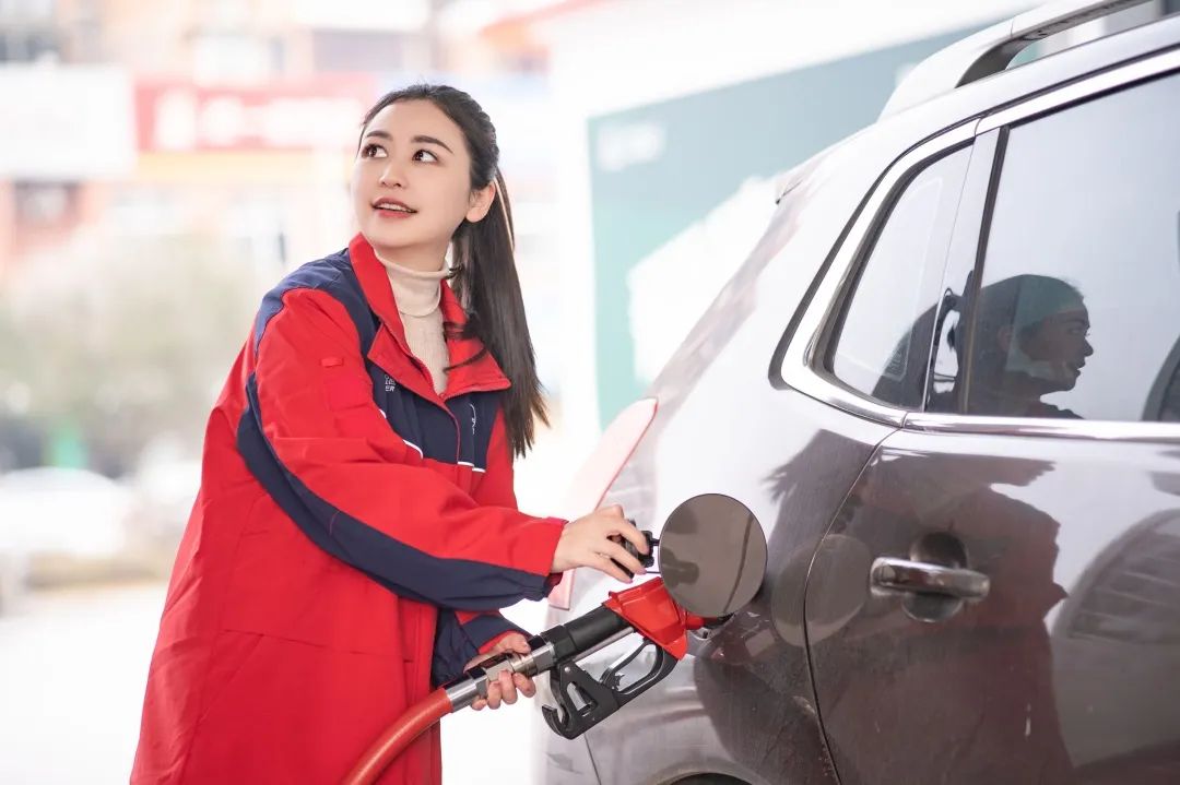 加油加满跟加200哪个省钱,加油一次加200好还是一次加满好