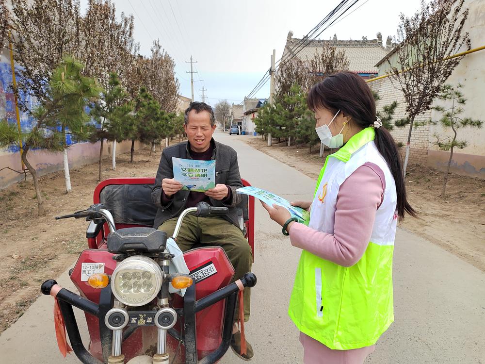 合阳县甘井镇：文明祭祀平安清明