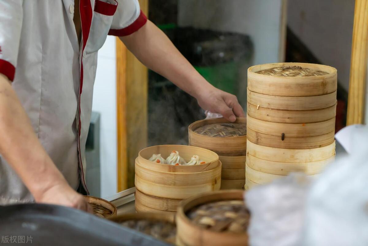 那些不起眼的小吃，分分钟让你赚钱发财，一年一套房。