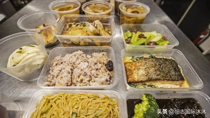 月嫂在国外比国内还吃香,月嫂出国挣得多吗