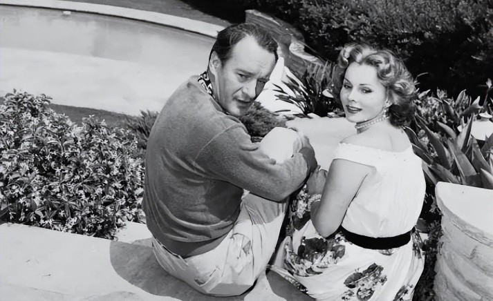 好莱坞嘉宝早期照片,好莱坞女明星嘉宝黑白图片