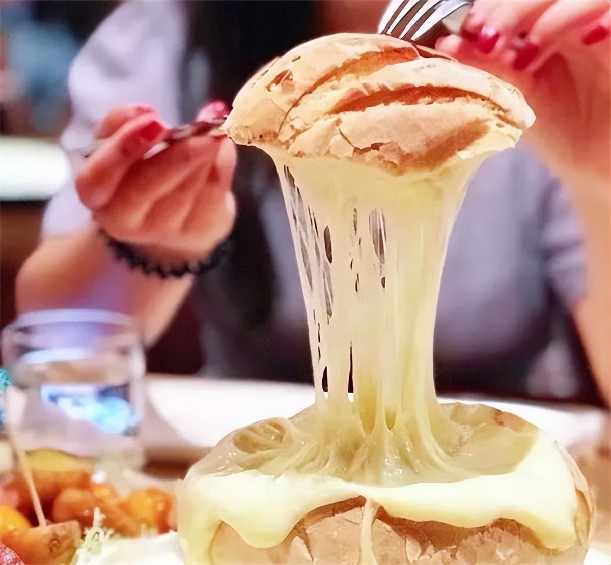 为什么现在的网红食品都要放芝士？中国人爱吃芝士和韩国文化有关