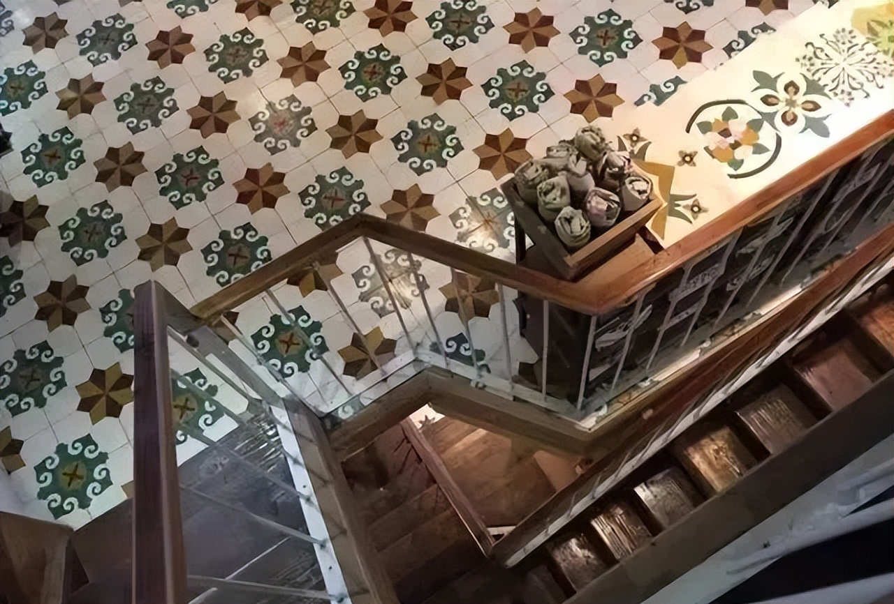 复古南洋风，这浓郁的电影氛围感真的很上头