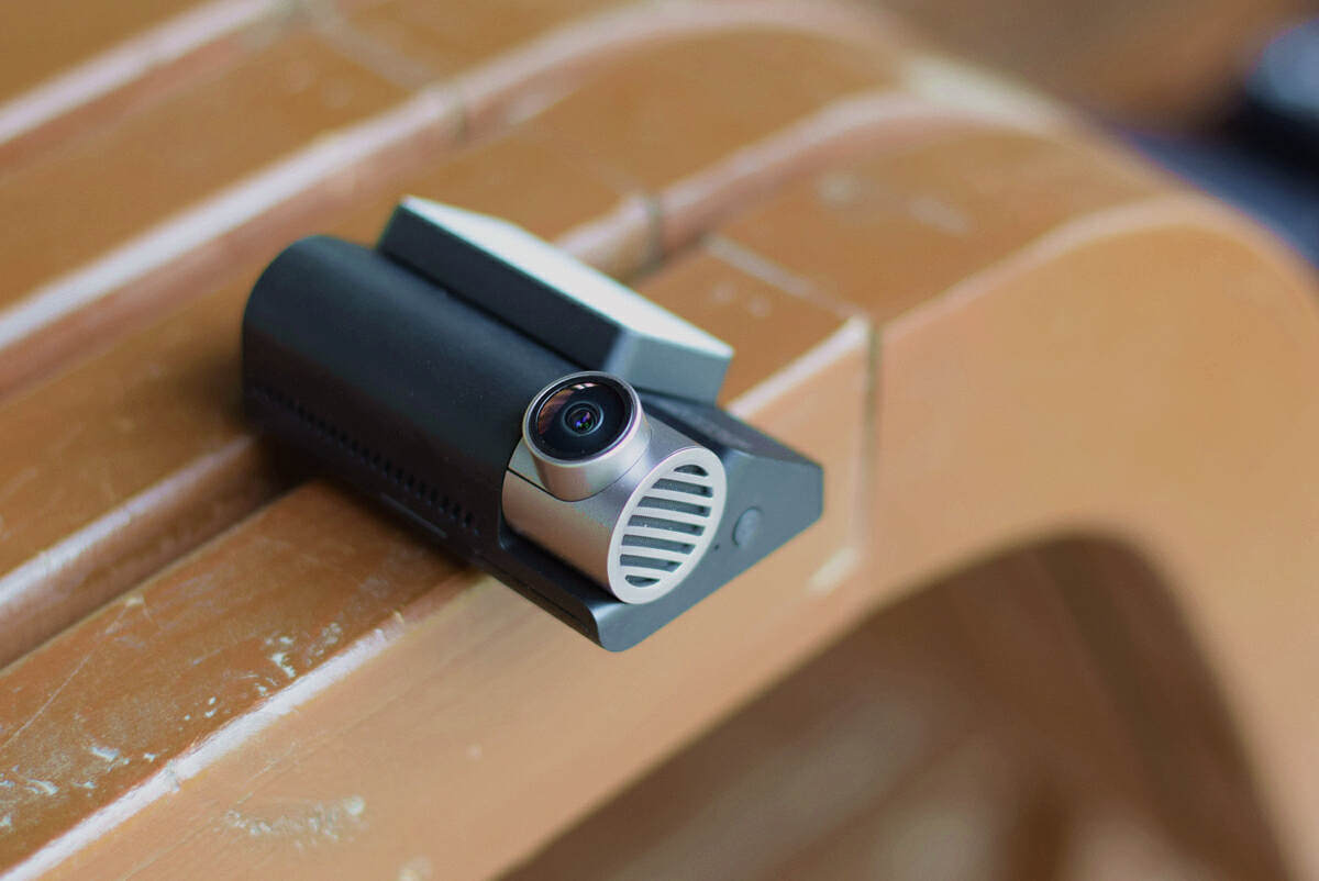 70迈行车记录仪a810后置摄像头,70迈行车记录仪a810功能有哪些