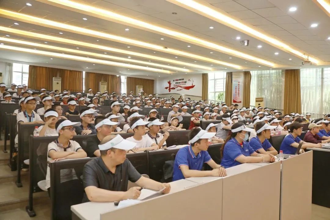 绵外召开第三届全国青少年科教成果大赛四川省区域赛赛前动员大会