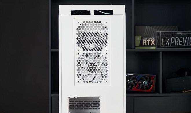 tower200机箱分体式水冷,ttthetower500机箱评测