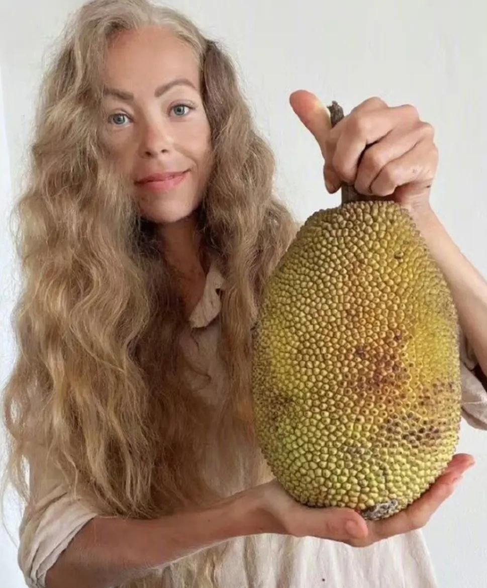 俄罗斯素食主义网红去世,外国女网红素食主义死亡