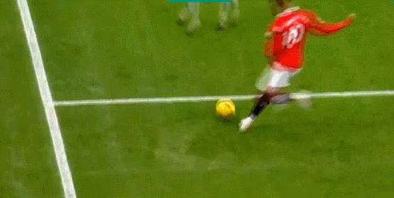 英超最新积分榜:曼联2-1排第3,纽卡战平排第4,利物浦0-3排第10