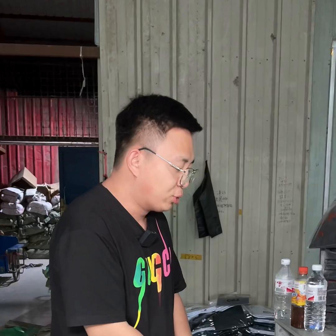 男装工厂直营店直播间,男装工厂源头厂家