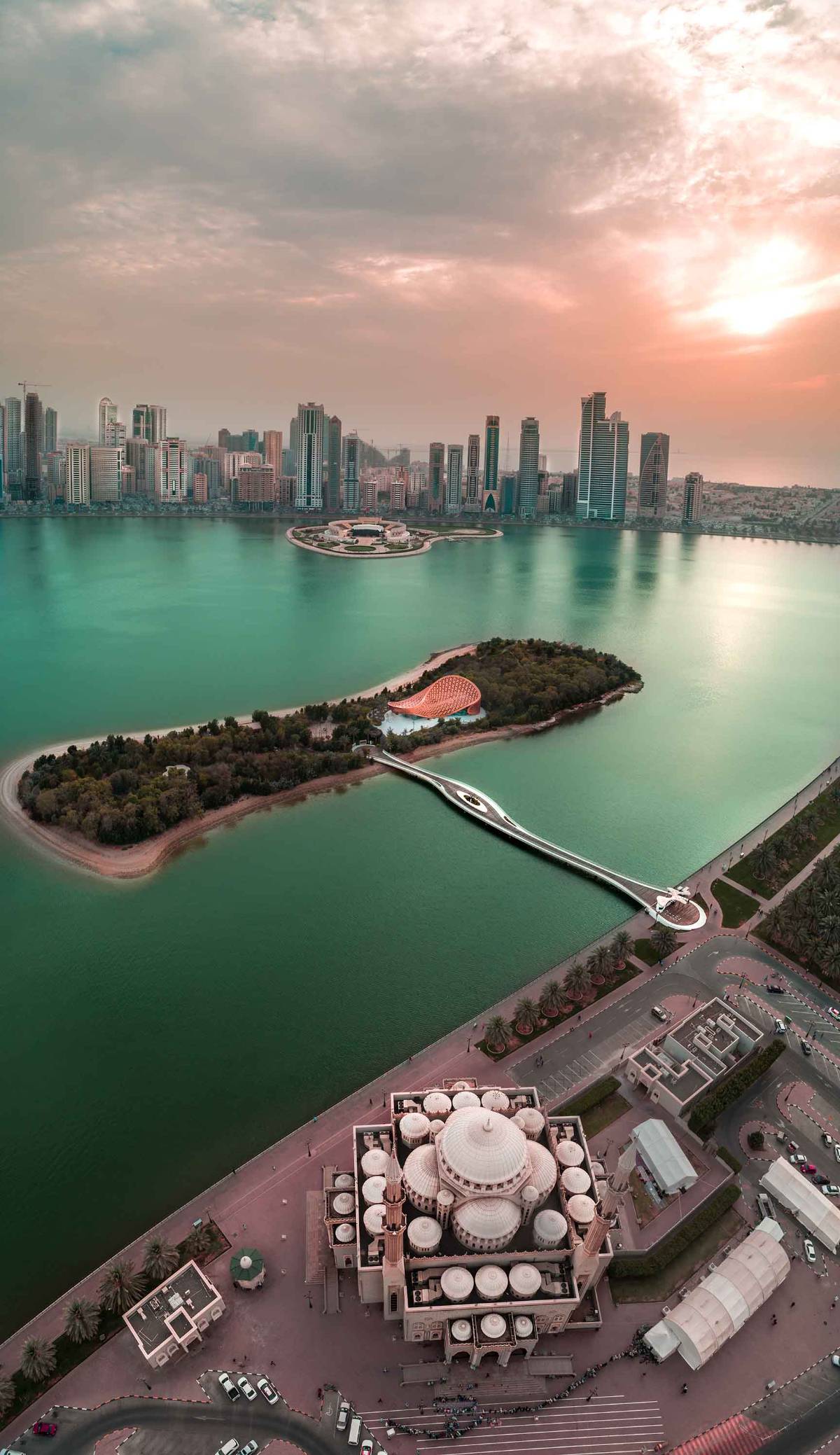 龙年新春闹沙迦，免签畅玩，行程全是精华！