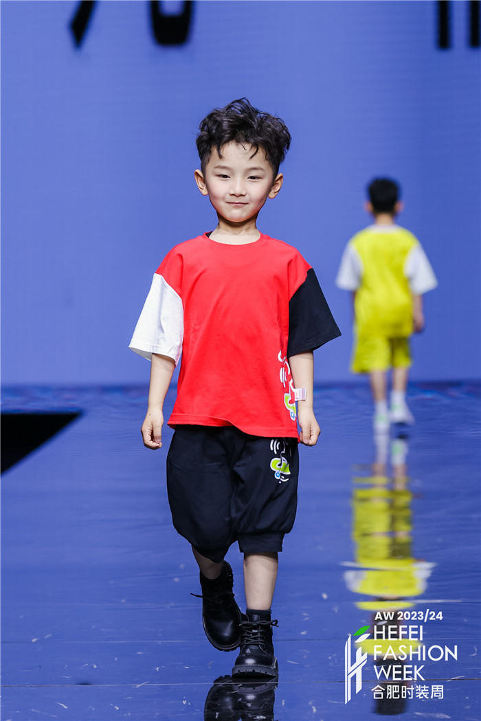 卡儿菲特欧派童装活动,卡儿菲特欧派童装走秀