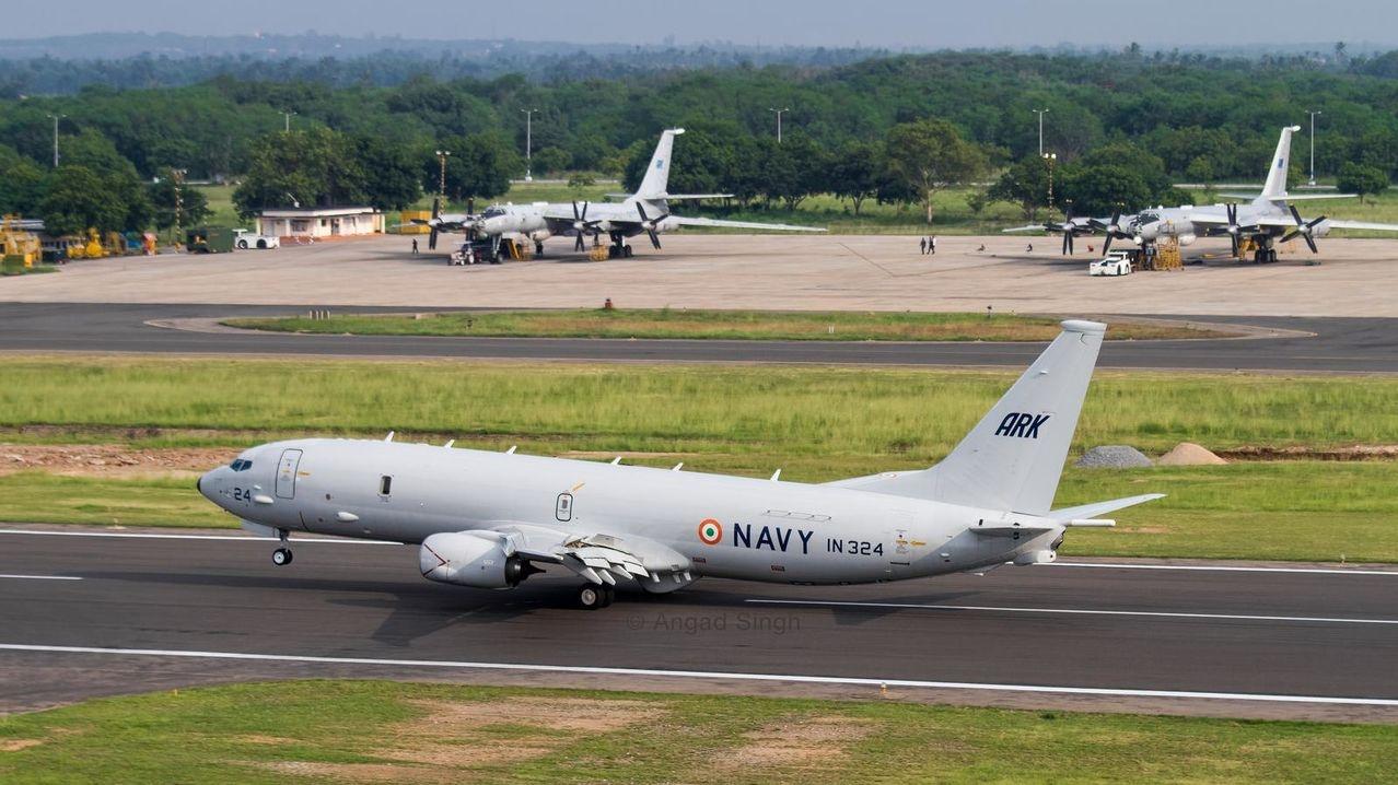 波音所有战斗机,波音交付第100架737-800bcf