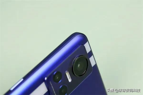 真我gtneo3参数配置,真我gtneo3怎么样换玻璃后壳