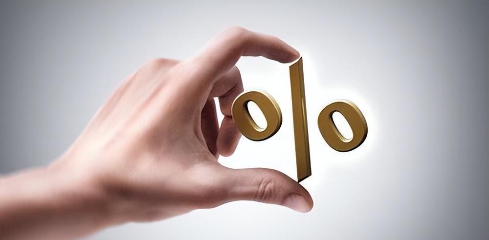 民法典中信用卡逾期,信用卡违约金有法律规定吗