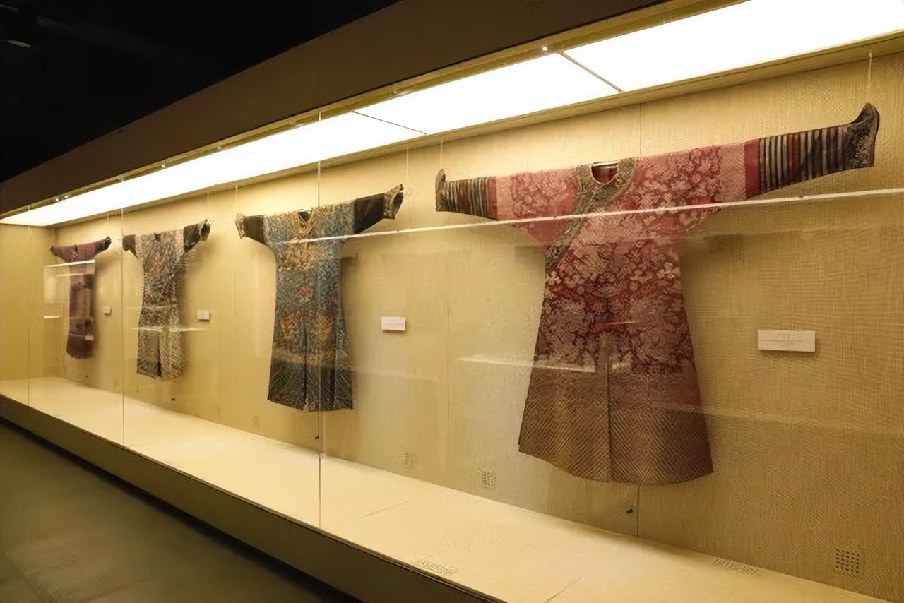 绝美！这所大学坐拥唐朝“宝藏”，食堂、宿舍双双拿下“上海第一”！