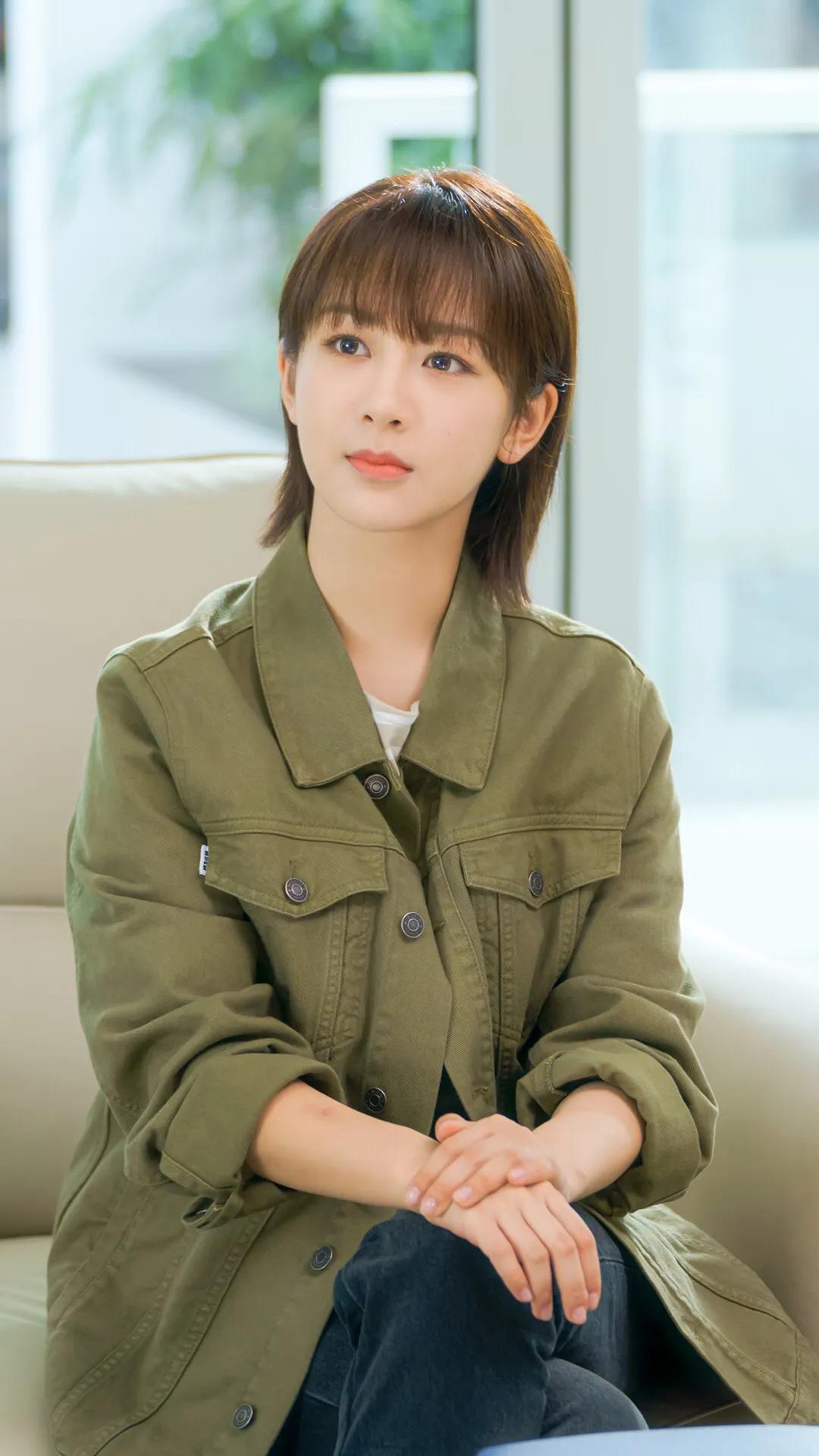 心理咨询师锁屏壁纸,女心理师