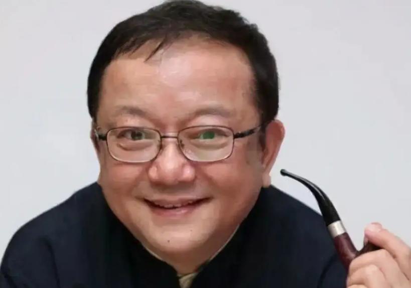 王刚失手砸碎2亿真古董是哪期,天下收藏王刚砸杯子视频