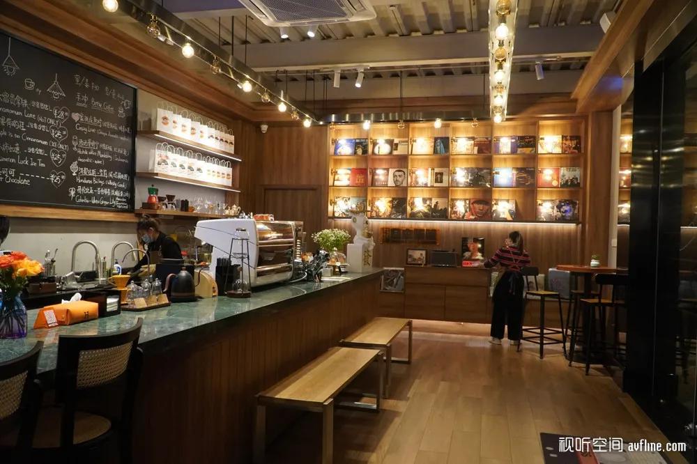 在网红咖啡店听顶级Hi-Fi是怎样体验？试听声雅PSM-368单声道后级