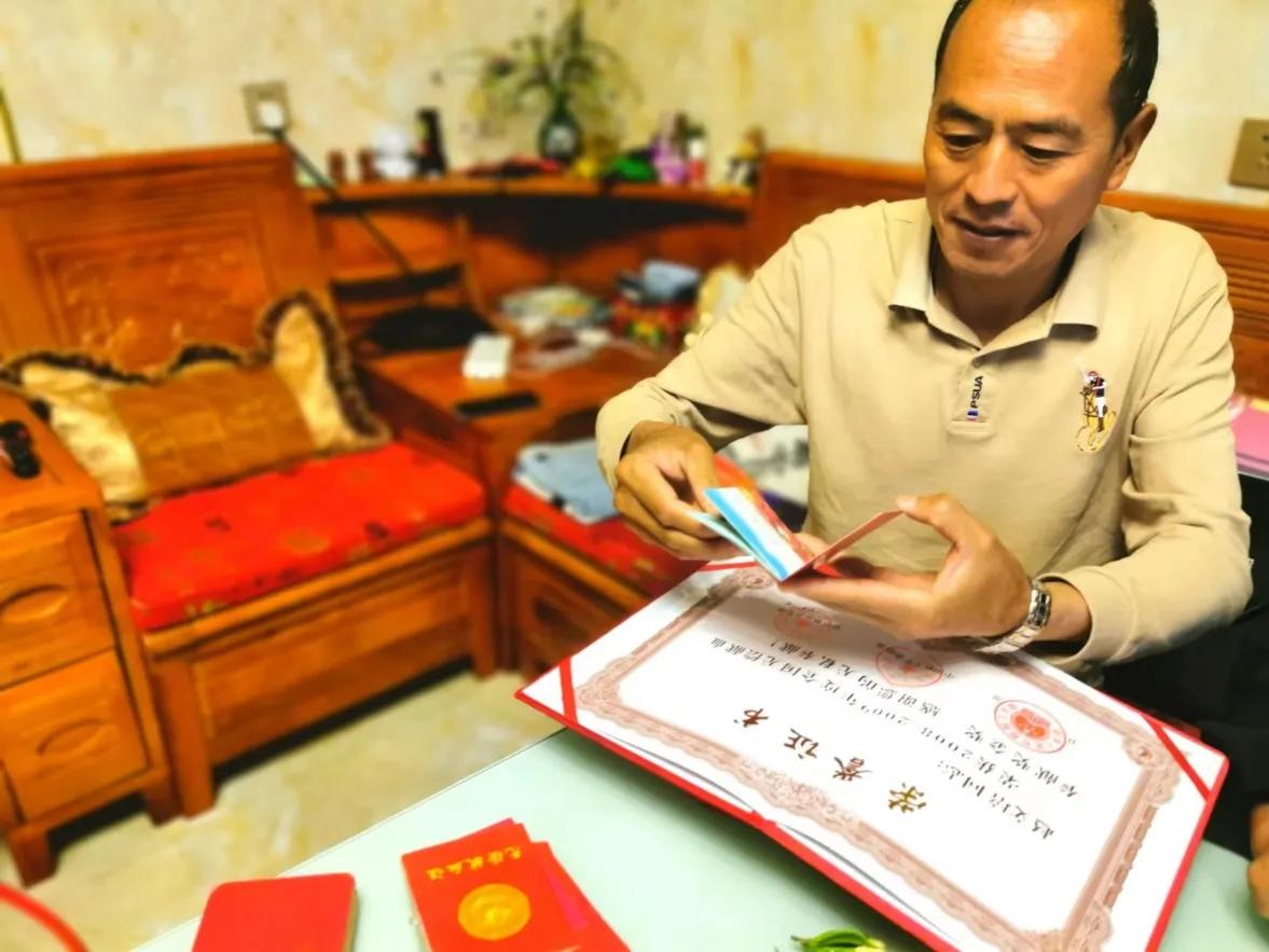 广元赵文培：曾登上《宁波献血》封面，他说会一直坚持无偿献血