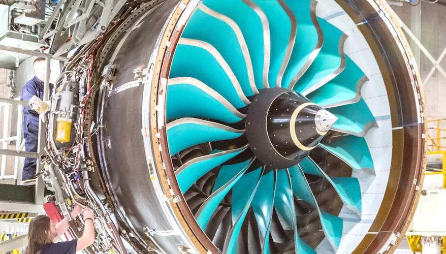 我国首套万吨级大丝束碳纤维投产,中国首条大丝束碳纤维