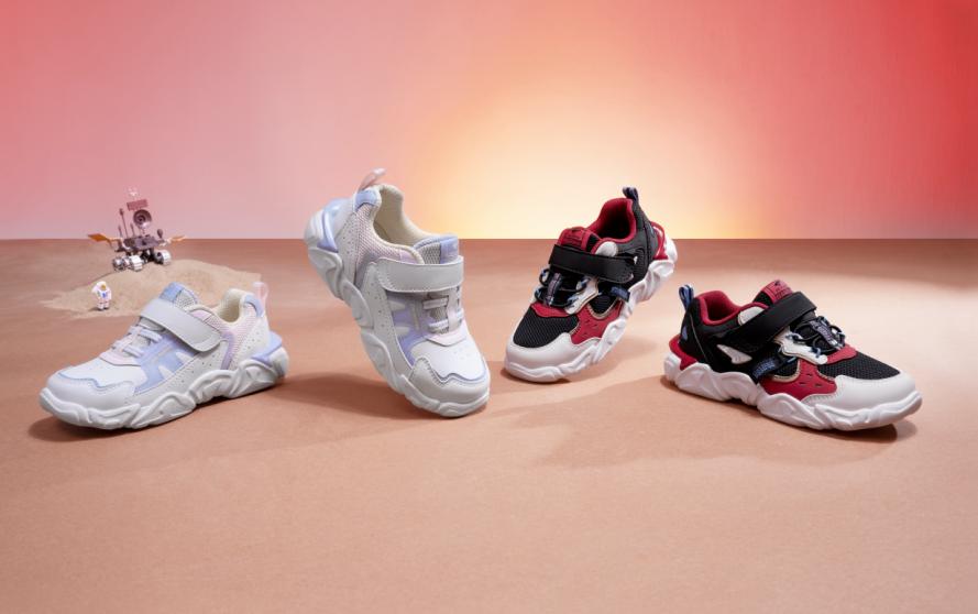 宝宝学步鞋怎么分段,学步幼儿怎么挑鞋