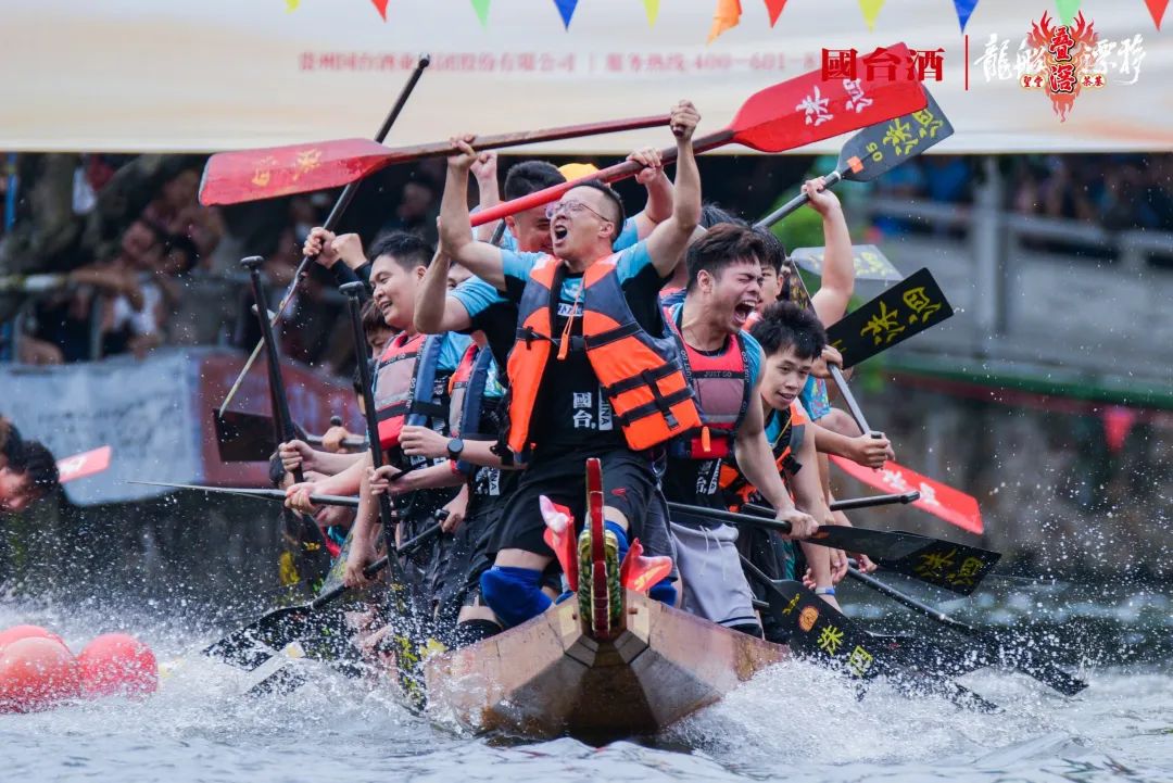 佛山龙舟赛叠滘漂移央视新闻,佛山顺德区龙舟赛叠滘漂移