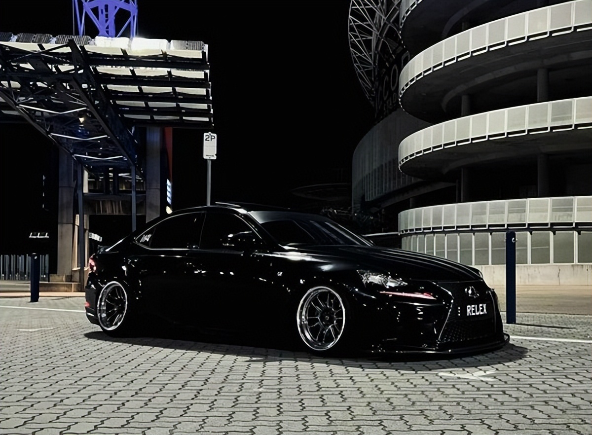 雷克萨斯Is改装姿态,雷克萨斯is改装低趴气势逼人