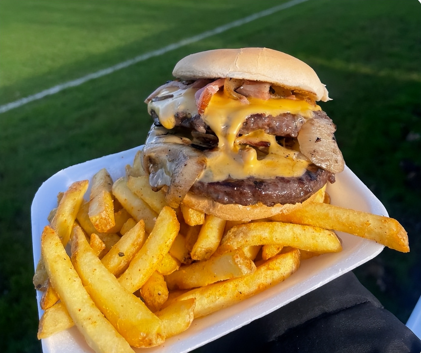 赶在英超大结局之前，看看哪个球场的餐食最好