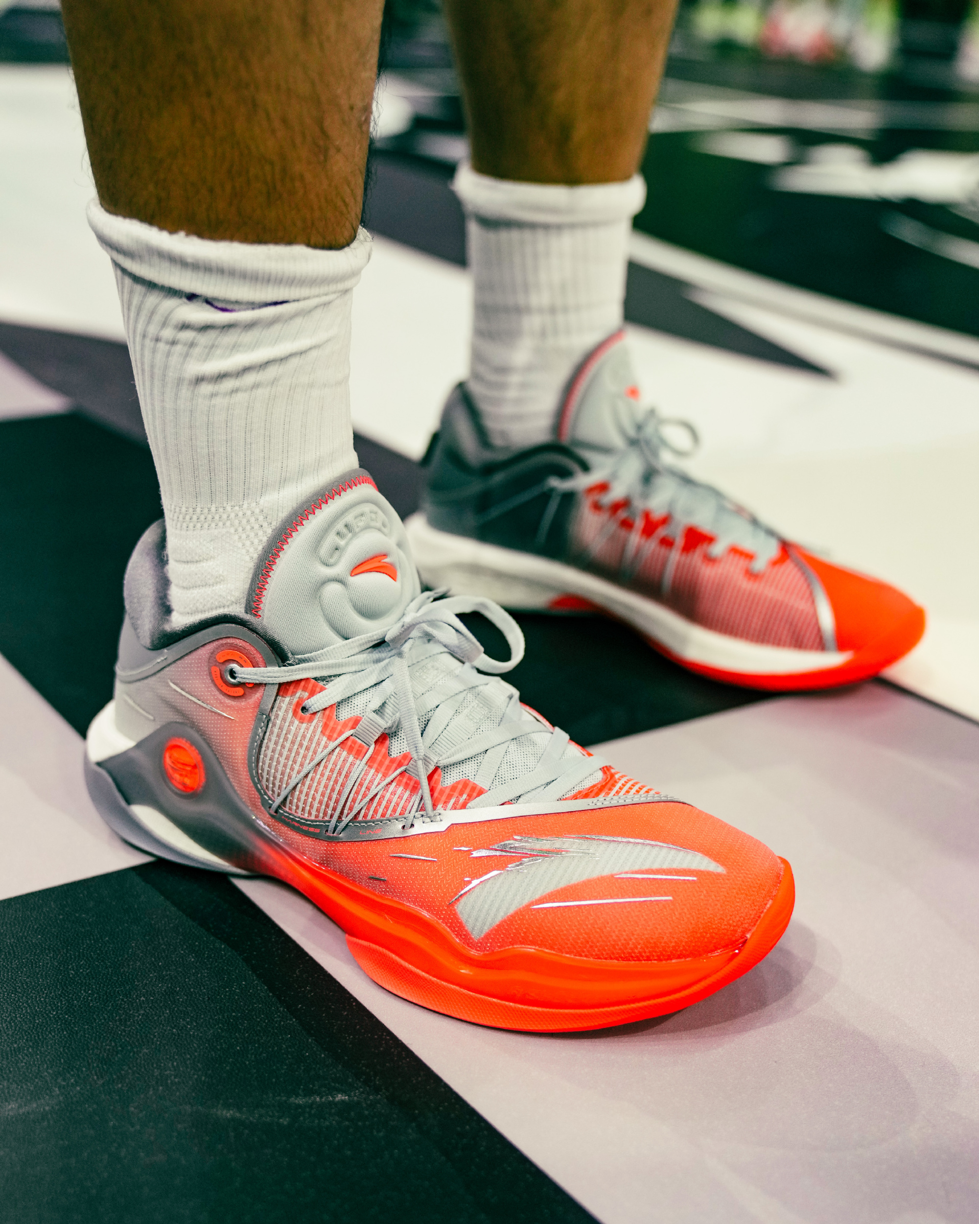 安踏z-up篮球鞋发售,安踏ua3篮球鞋