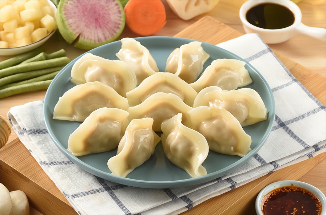 速冻饺子化了一天还能煮么,速冻的饺子化了还能吃吗