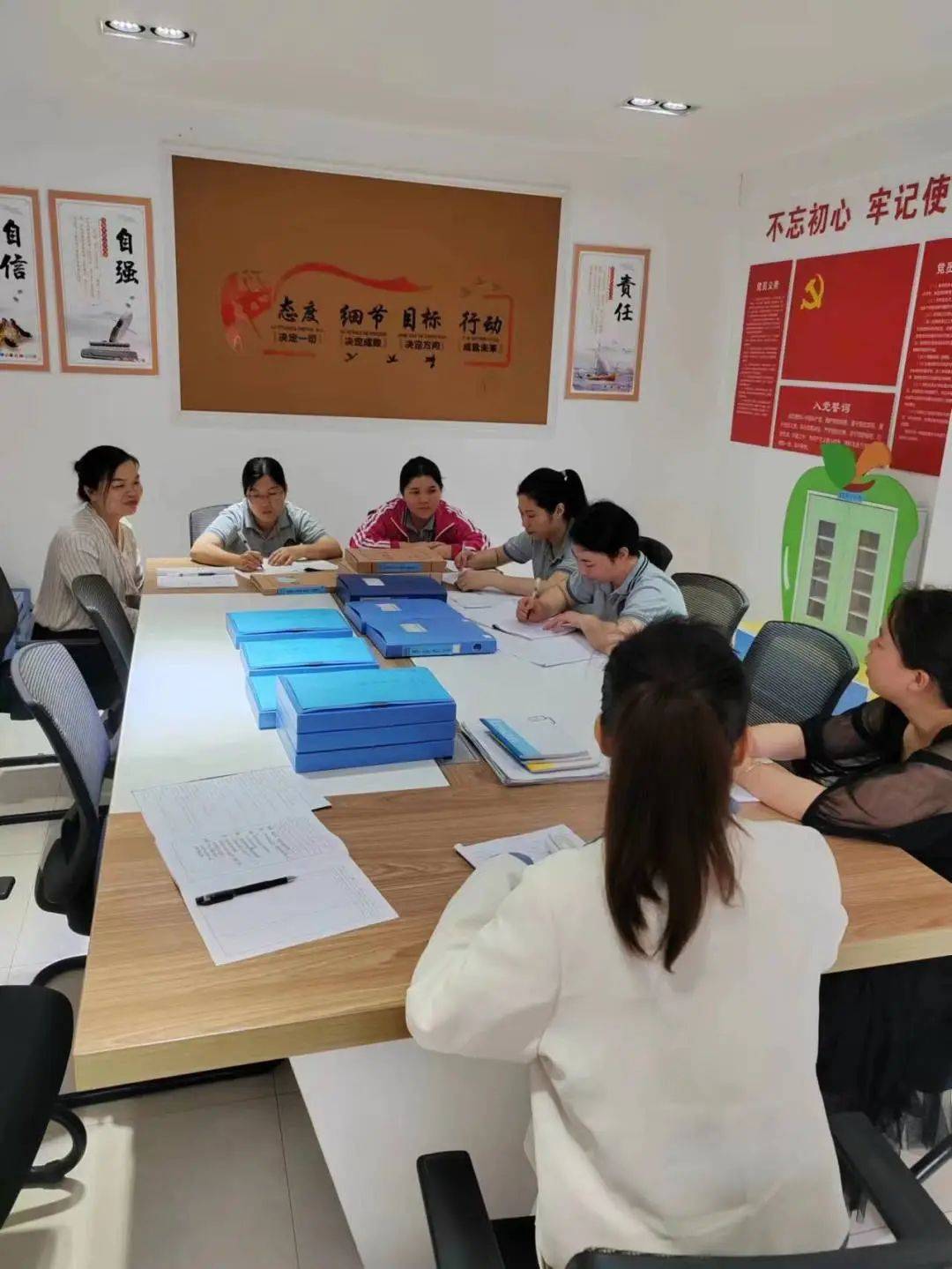 “戏”动童年，“域”见未来——诺亚舟开心果幼儿园区域活动